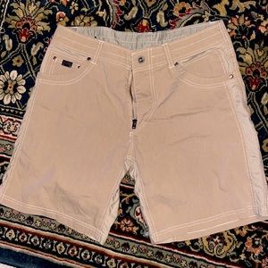 Men's size 33 Kühl shorts